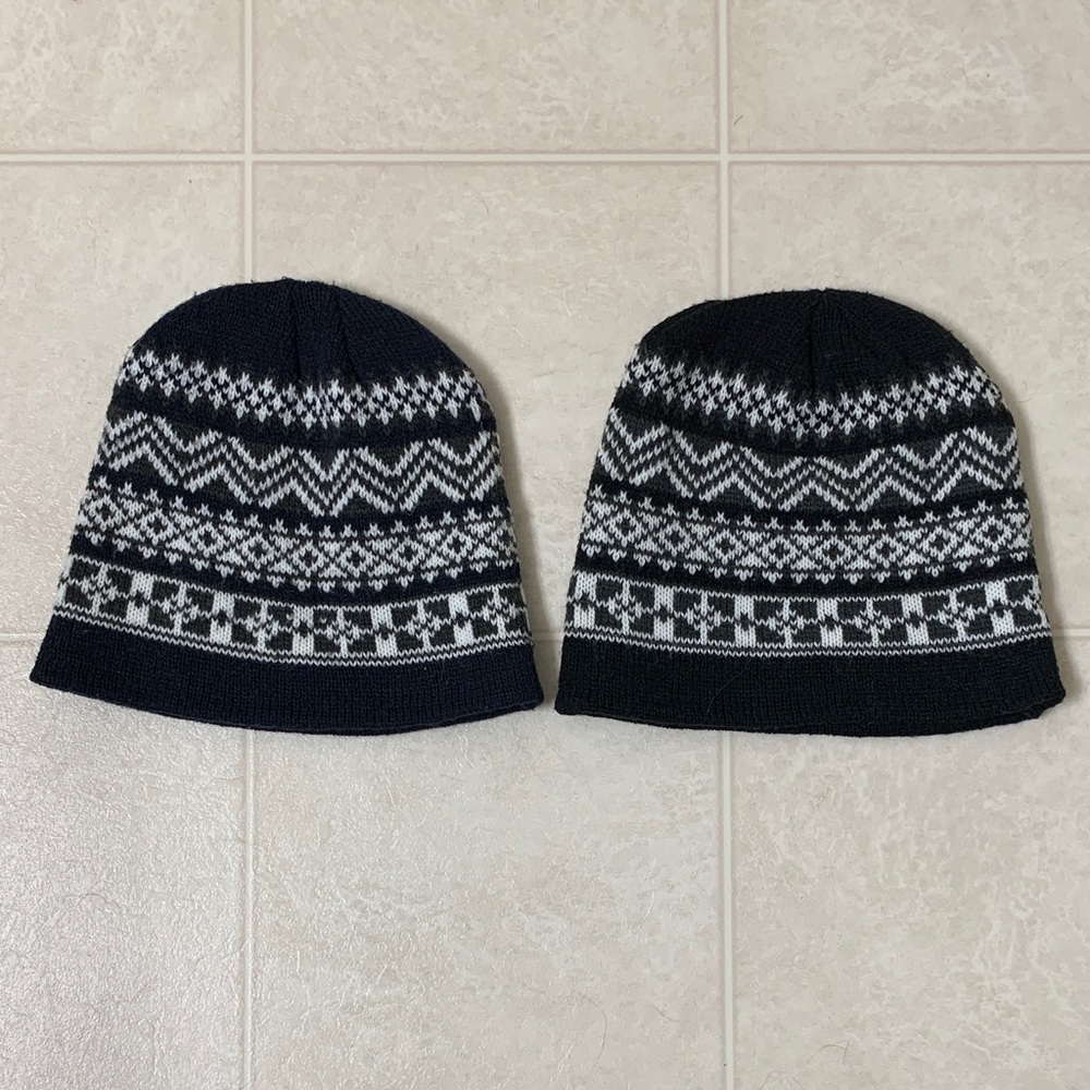 🌷3 for $25🌷Unbranded, US OS, Pair of Black Blue & White Nordic Style Knit Toques